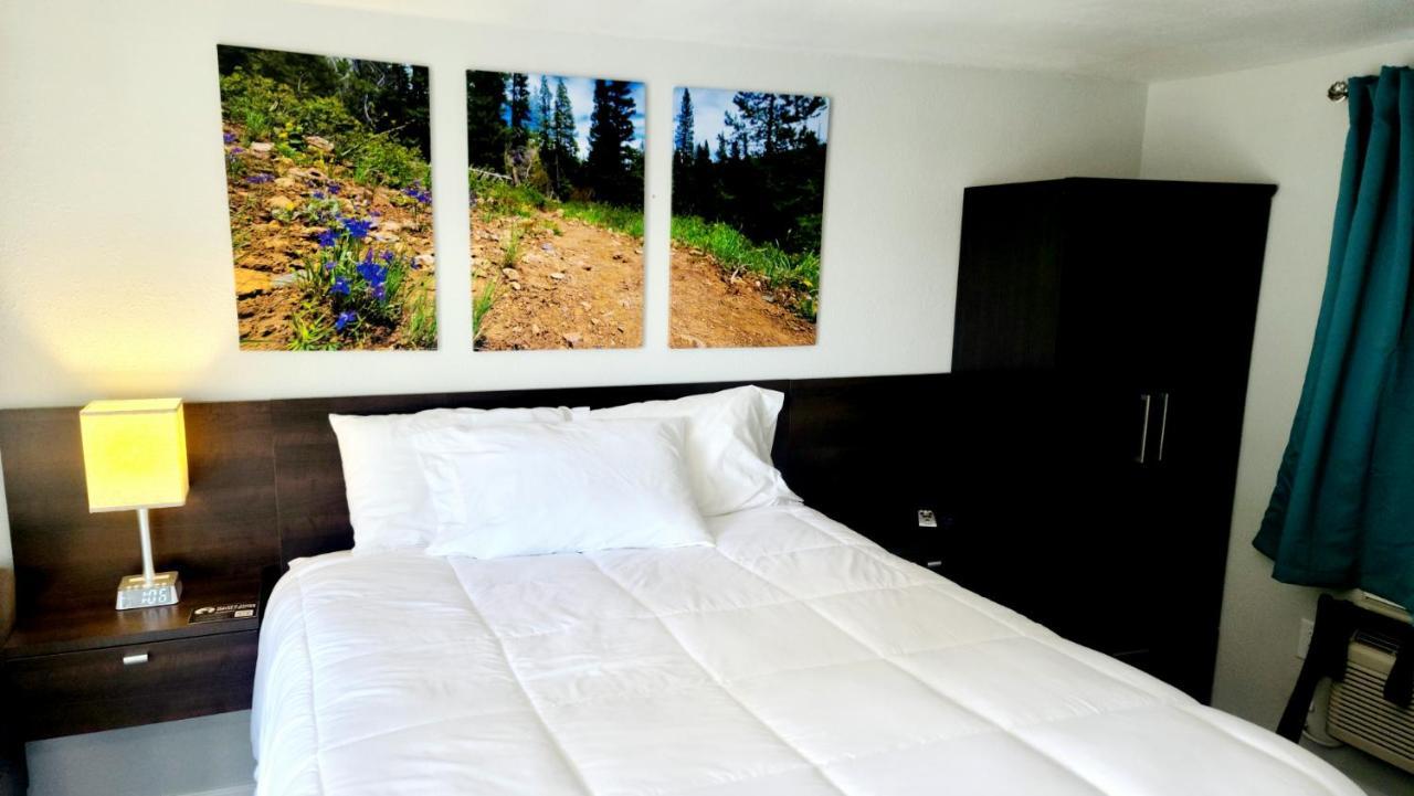 Snowy Mountain Inn Saratoga Dış mekan fotoğraf